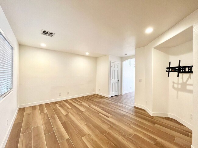 Foto del edificio - Modern Home in Southwest Las Vegas