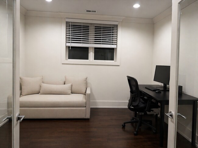 Foto del edificio - 4021 S Ellis Ave