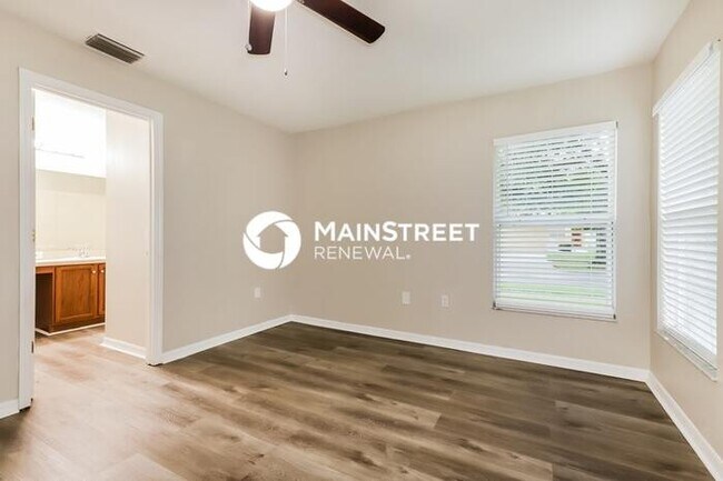 Foto del edificio - 3 Bedroom Pet-Friendly Home in Seffner, FL with Main Street Renewal