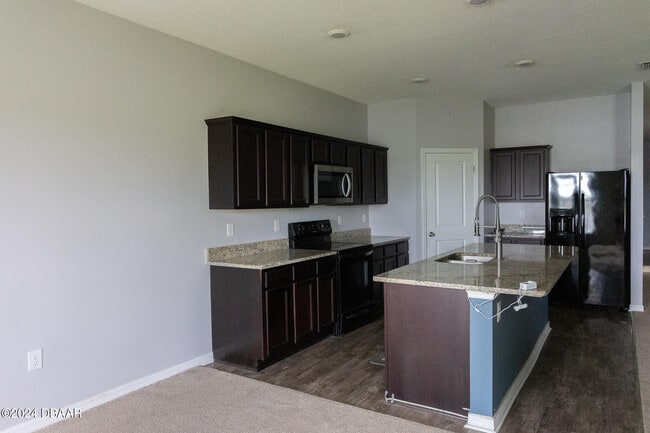 Foto del edificio - 3017 Blue Shrs Wy