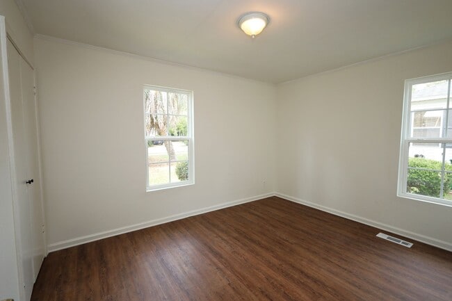 Foto del edificio - 1701 N Lee St