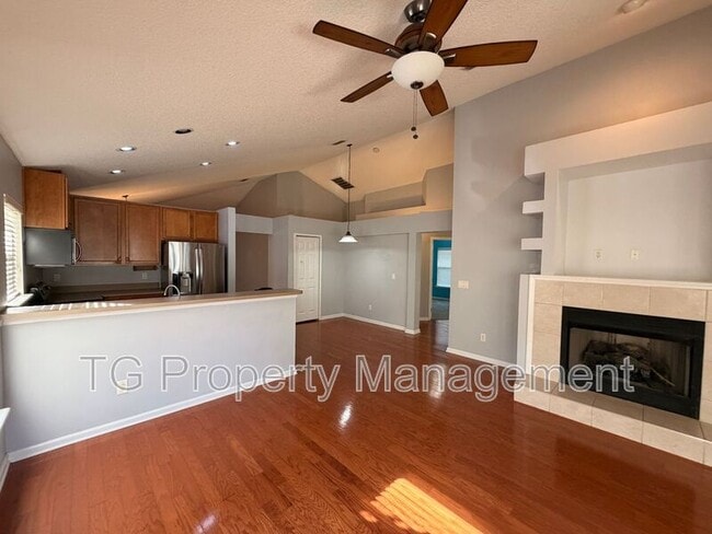 Building Photo - 1193 Bedrock Dr