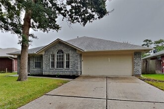 Building Photo - 2222 Friarwood Trail