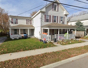 Building Photo - 82 Lincoln Ave