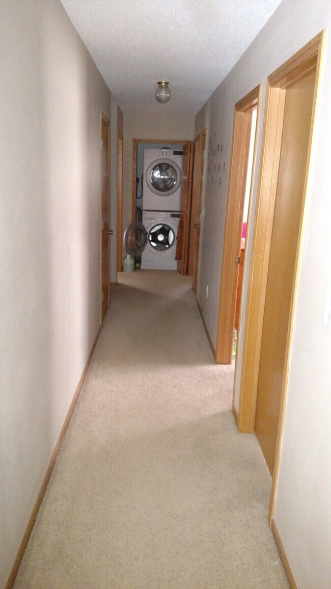 1109 Dewey Ave NE, Bemidji, MN 56601 House Rental in Bemidji, MN