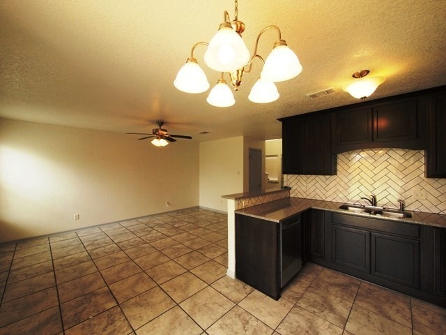 Building Photo - Viewable Now!