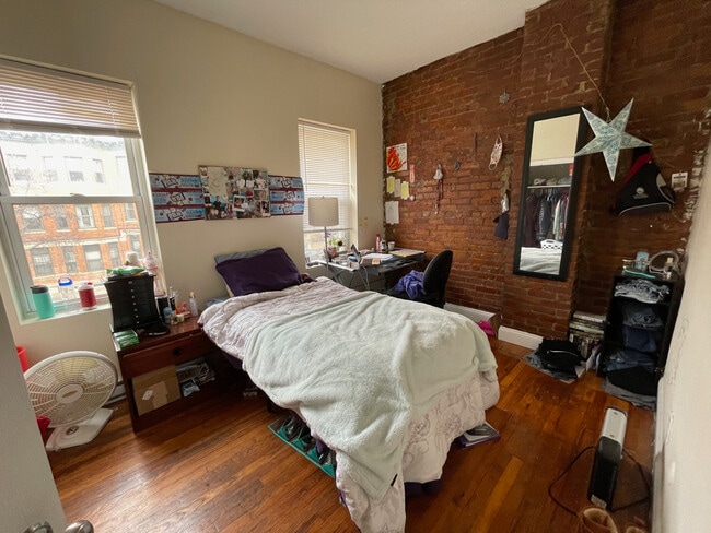 Building Photo - 858 Huntington Ave