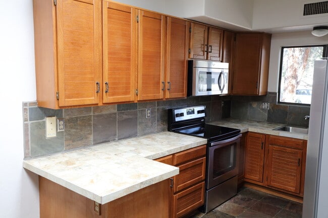 Building Photo - 11897 N Copper Butte Dr