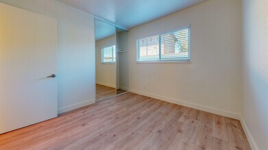 Building Photo - Sonoma Park Apartments