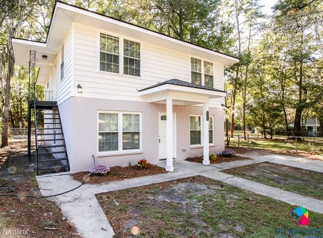 Building Photo - 2 br, 1 bath Duplex - 1905 East 50th Stree...