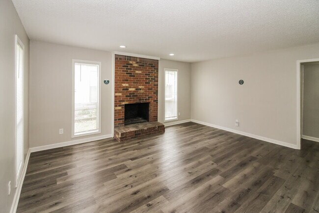 Foto del edificio - 3617 Kirby Terrace Dr