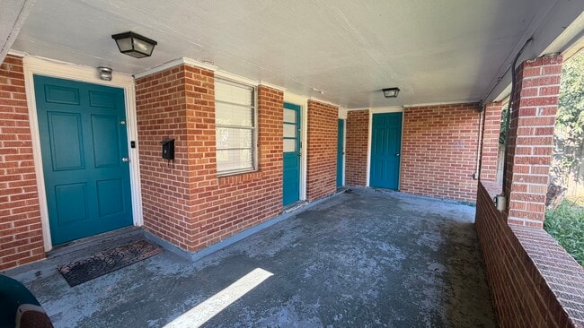 Building Photo - 1301 Michael St