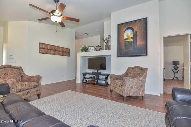 Foto del edificio - 16530 W Statler St