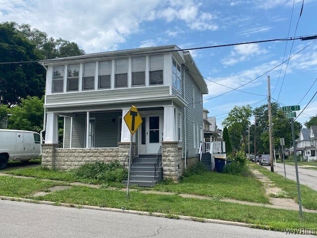 Primary Photo - 215 Erie St