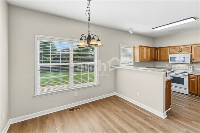Foto del edificio - 4010 Farmville Ct