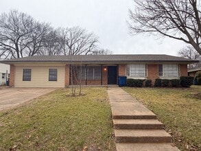 Building Photo - 509 Lake Shore Dr