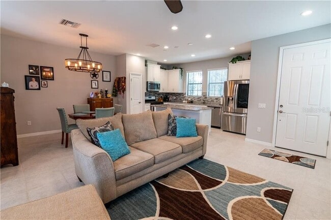 Foto del edificio - 5711 Colony Glen Rd