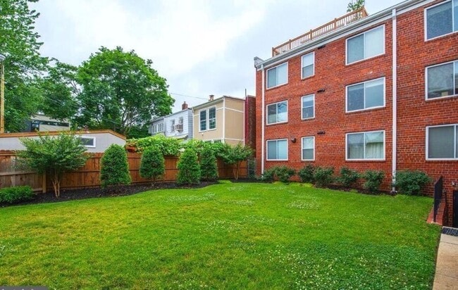 Foto del edificio - 420 16th St SE