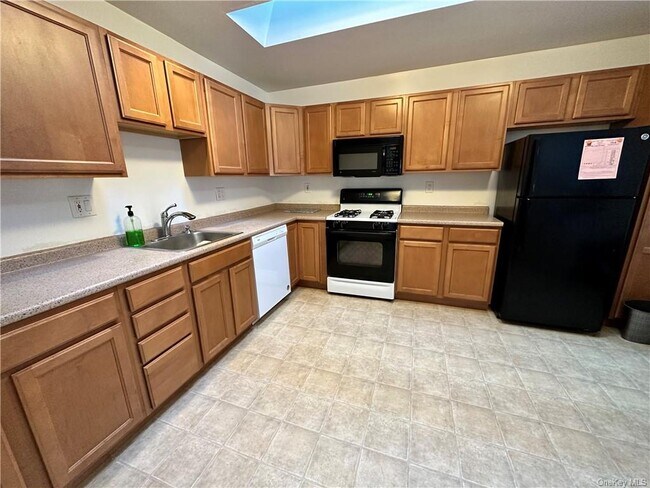 Building Photo - 187 Red Cardinal Ct