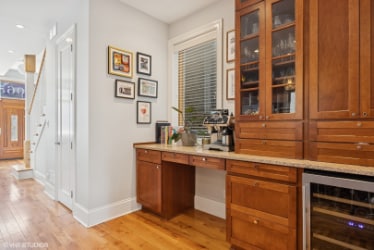 Foto del edificio - 1065 N Marshfield Ave