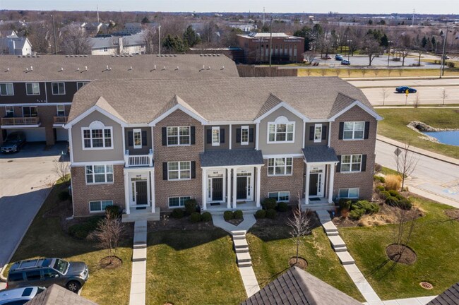 Building Photo - 905 Bradford Dr