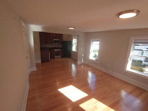 Foto del edificio - Watertown Square area, deleaded 1 bedroom,...