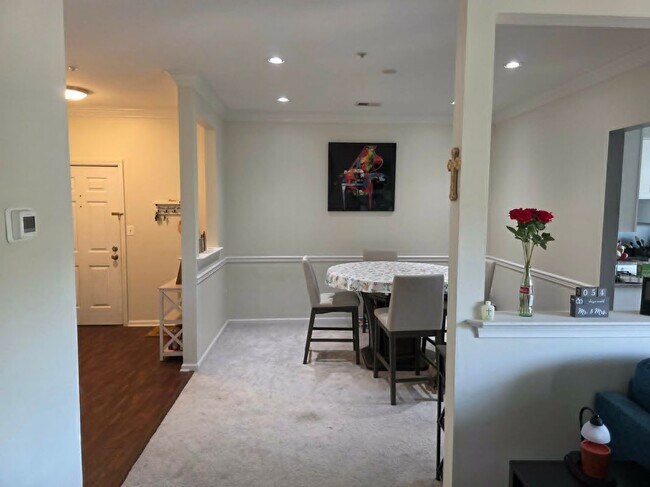 Building Photo - 43300 Marymount Terrace