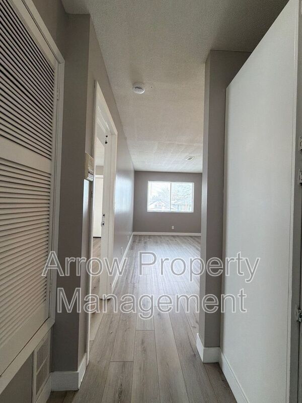 Building Photo - 1111 E Street