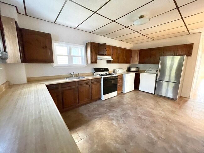 Foto del edificio - 26-28-28 Harbor View St