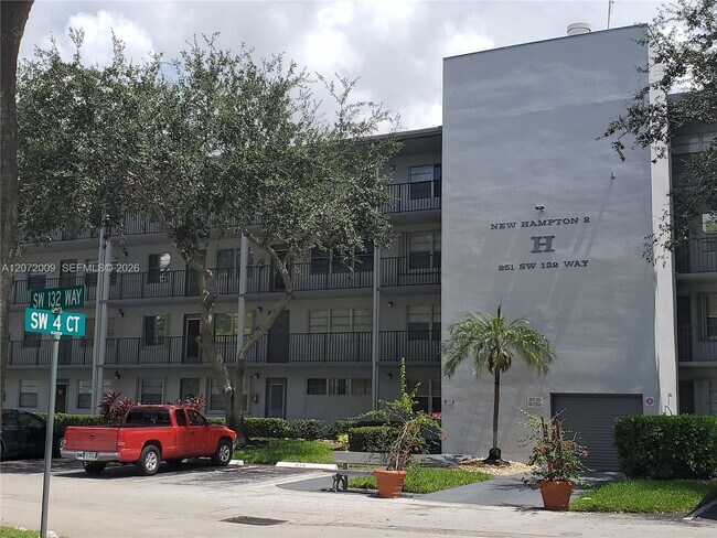 Foto del edificio - 251 SW 132nd Way