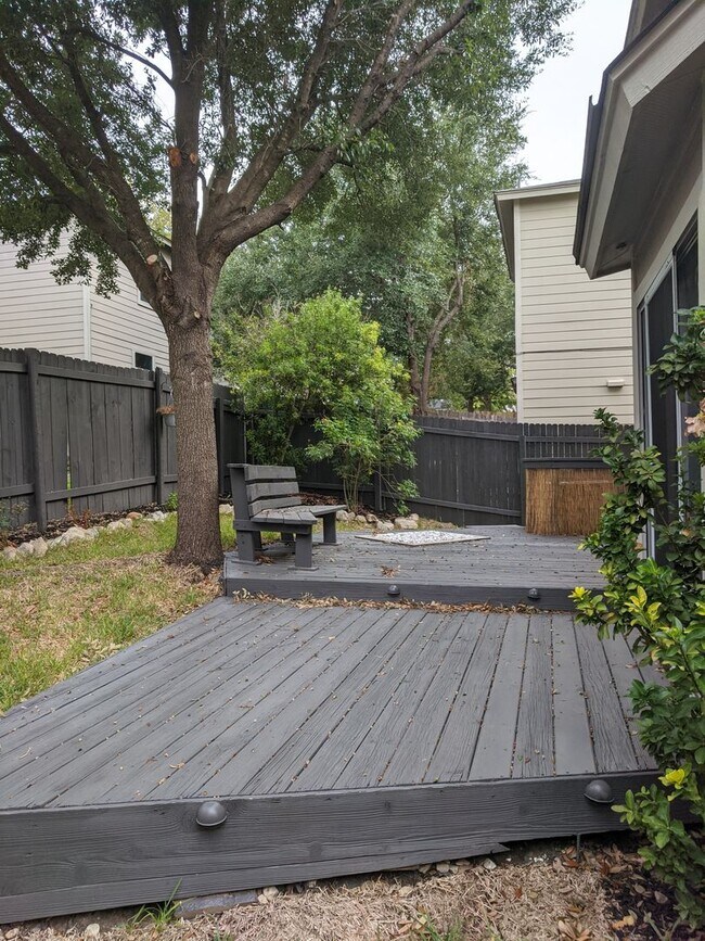 Foto del edificio - UPGRADES GALORE