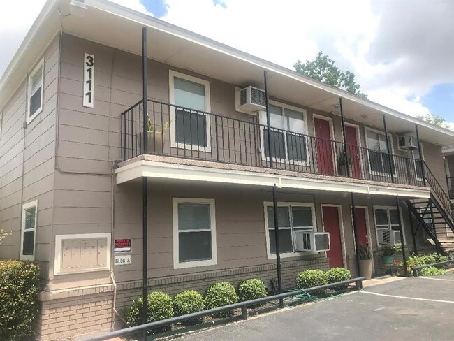 Foto del edificio - 3113 Arbor St