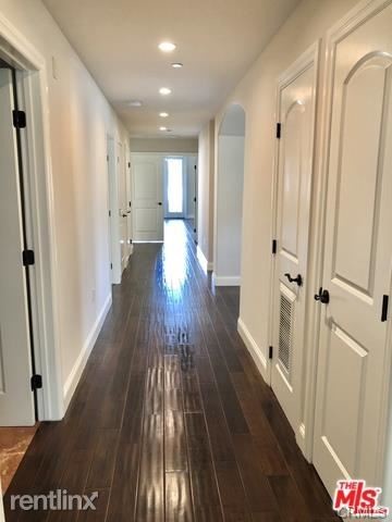 Building Photo - 3 br, 2 bath House - 320 S Swall Dr Apt 3