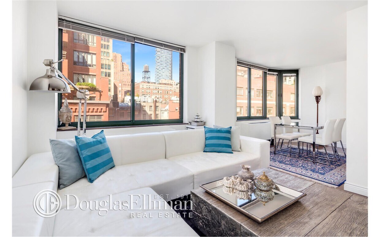 275 Greenwich St Unit 8M, New York, NY 10007 - Room for Rent in New