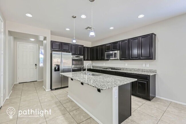 Foto del edificio - 12226 W Chase Ln