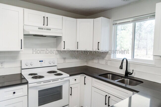 Foto del edificio - 3917 S Johnson St