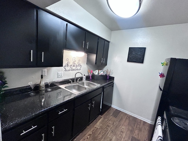 Photo - 2300 Red Bluff Rd Apartment