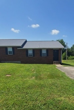 Building Photo - 104 Lauderdale Dr