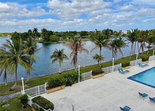 Building Photo - 14415 N Kendall Dr