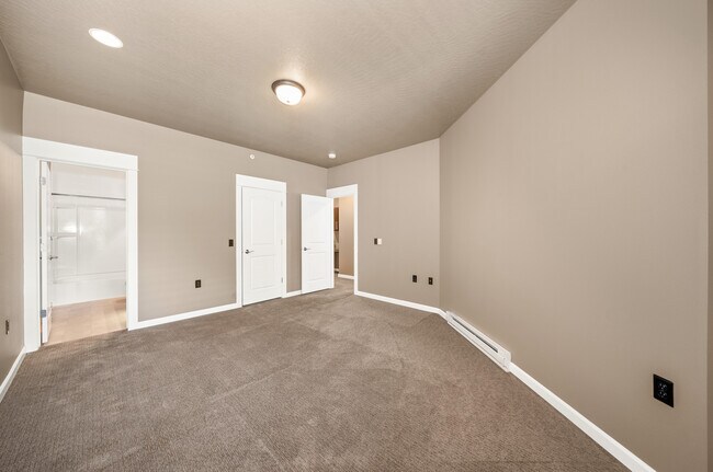 San Lorenzo- - The Reserve at Shelley Lake