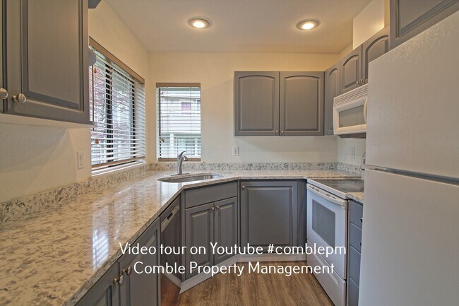 Foto del edificio - Redmond Condo for Rent