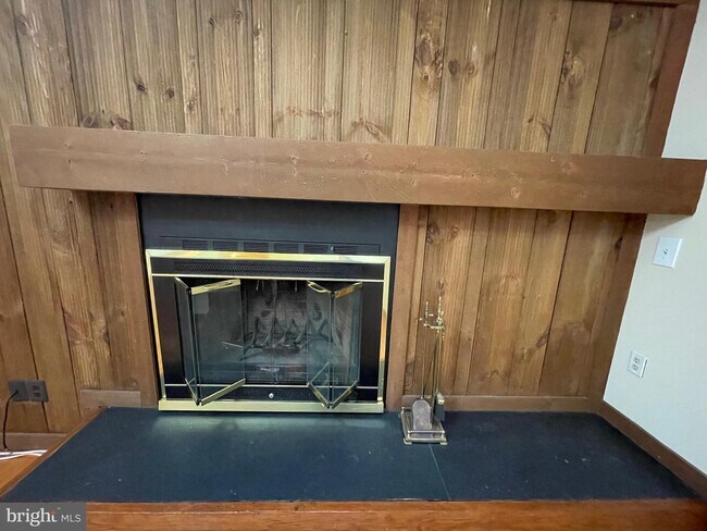 Foto del edificio - 10017 Beacon Pond Ln