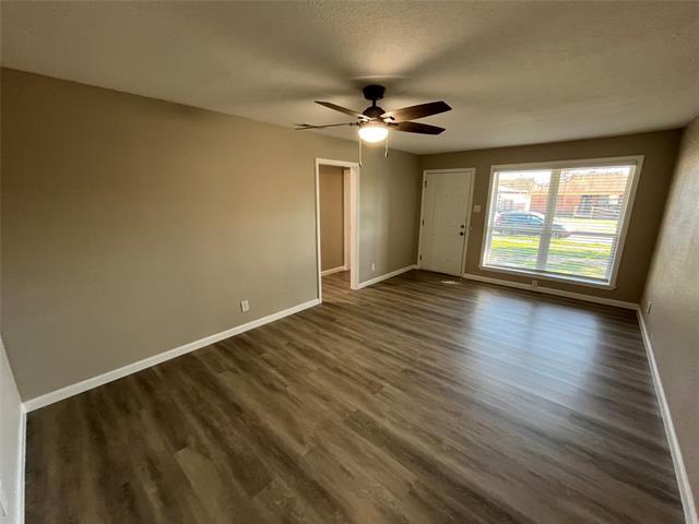 Building Photo - 9527 Castlefield Dr