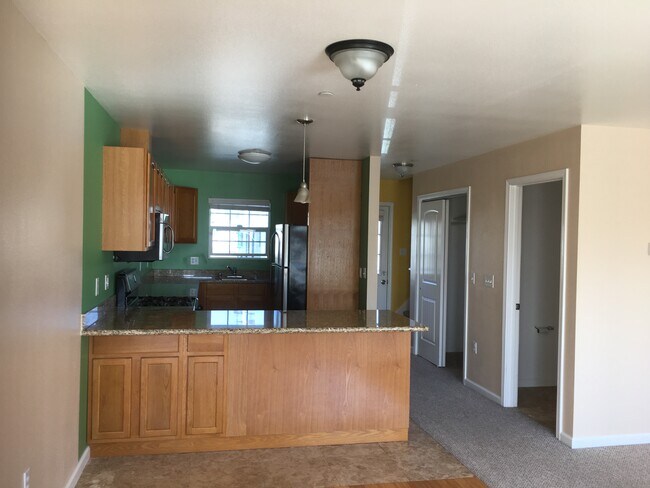 Building Photo - 2282 Palmetto Ave
