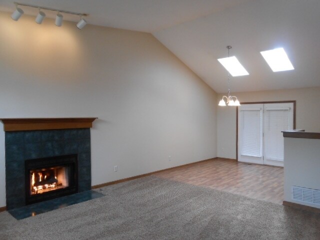 Building Photo - 210 Windward Ct