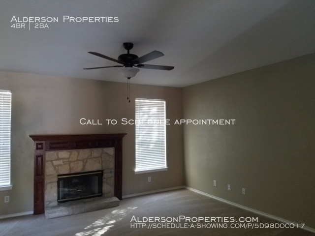 Building Photo - beautiful rental in Rogers Ranch