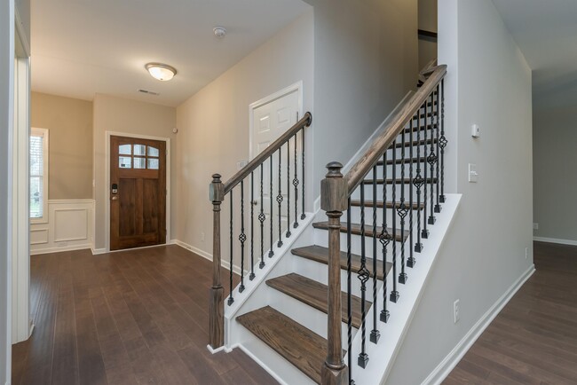 Building Photo - 815 Festival Ln