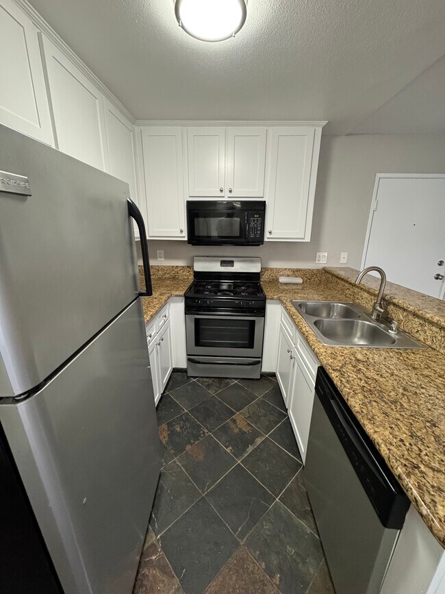 Foto del edificio - 1400 Edgemont