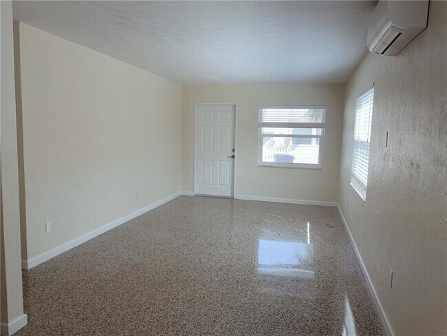 Building Photo - 135 90th Ave