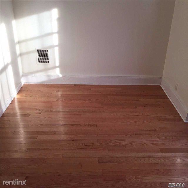 Foto del edificio - 8909 84th St